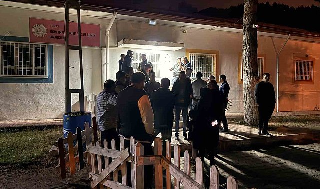 Anaokulu kayıt yoğunluğu velileri geceden sıraya soktu