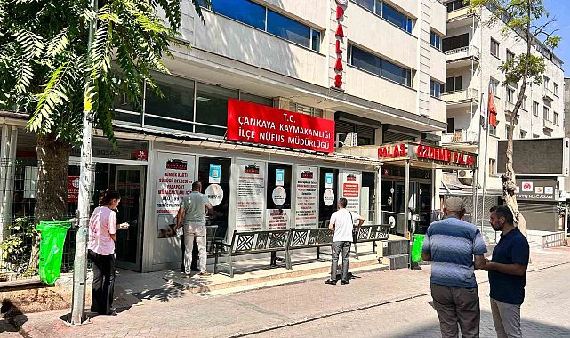 Ankara'da ehliyette son gün yoğunluğu