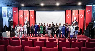 Ankara'da mahallede tiyatro var!