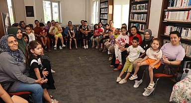 Anneler ve çocuklar yaz tatilinde kütüphanelerde buluşuyor