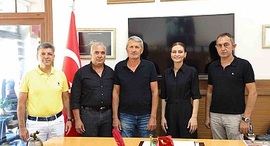 Antalyalılar Derneği, ilçelerde teşkilatlanıyor