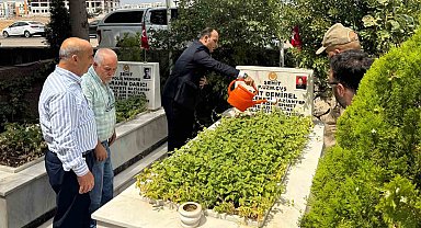 Araban'da 15 Temmuz şehitleri anma programı kapsamında şehitlik ziyaret edildi