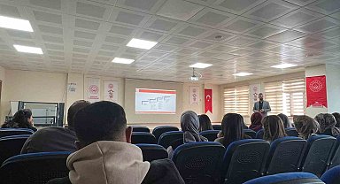 Ardahan'da "Koruyucu Aile Olmak" konulu seminer düzenlendi
