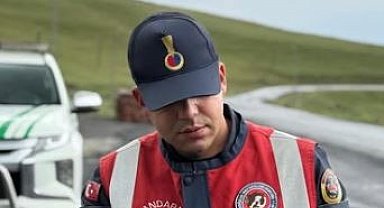 Ardahan'da yaralı kızıl şahin korumaya alındı