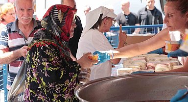 Ataşehir'de 12 farklı noktada aşure dağıtılacak