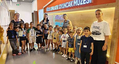 Atıklarla yapılan oyuncakların sergilendiği müze büyük ilgi görüyor