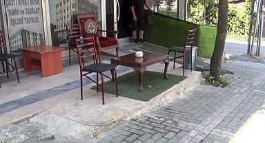 Avcılar'da kıraathanede oturan şahsa silahlı saldırı