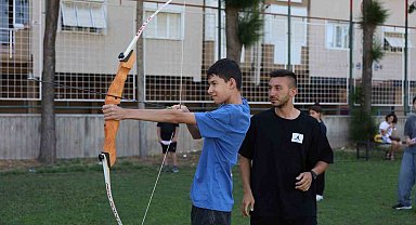 Aydın Büyükşehir Belediyesi'nin okçuluk kursu ilgi görüyor