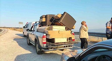 Aydın'dan İzmir'e yardım eli uzandı, topladıkları eşyaları teslim ettiler