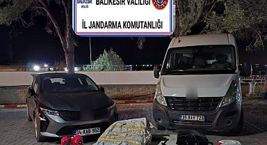 Ayvalık'ta 22 düzensiz göçmen yakalandı