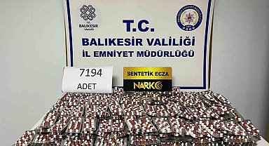 Ayvalık'ta 7 bin 194 adet sentetik hap ele geçirildi