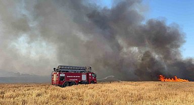 Babaeski'de tarım arazisinden askeri bölgeye sıçrayan yangın kontrol altına alındı