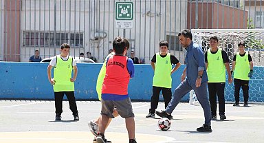 Bağcılar'da çocuklar yaz tatilini spor yaparak geçiriyor