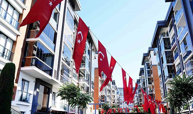 Bahçelievler Türk bayraklarıyla donatıldı