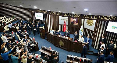 Bakan Bayraktar: "Karadeniz gazı 2028'de 16 milyon haneye ulaşacak"