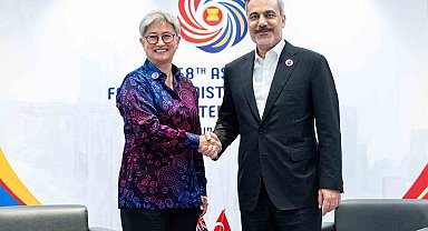 Bakan Fidan, Malezya'da Avustralyalı mevkidaşı Wong ile görüştü