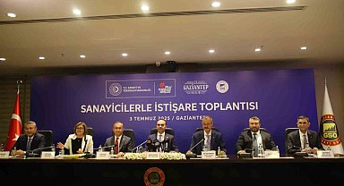 Bakan Kacır: "Savunma sanayi, ülkemizin yüksek teknolojili ürün ihracatının 10 milyar dolara yaklaşmasına katkı sağladı"