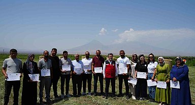 Bakan Yumaklı, Iğdır'da 'Kırsalda Bereket Hayvancılığa Destek Projesi' kapsamında ilk hayvan teslim törenine katıldı