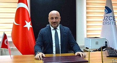 Başhekimi Cengiz Tuncer profesörlük unvanı aldı