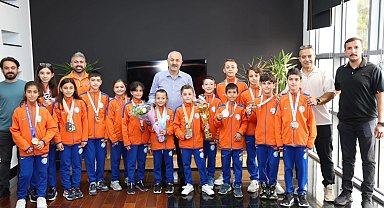 Başkan Büyükgöz, karate şampiyonlarını ağırladı