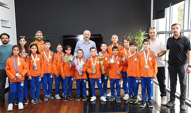 Başkan Büyükgöz, karate şampiyonlarını ağırladı