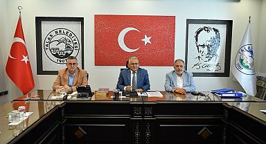 Başkan Büyükkılıç'tan Talas'ta hizmet ve yatırım toplantısı