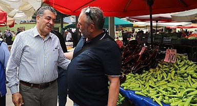 Başkan Demir, Semt pazarını ziyaret etti