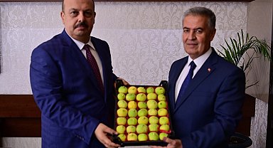 Başkan Erol'dan, Vali Canbolat'a festival daveti