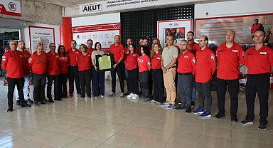 Başkan Kınay'dan AKUT İzmir ekibine taziye ziyareti