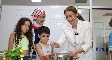 Başkan Vekili Abiş'ten KO-MEK yaz kurslarına ziyaret