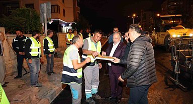 Başkan Yalçın gece mesaisinde: Talas'ta asfalt mesaisi aralıksız sürüyor