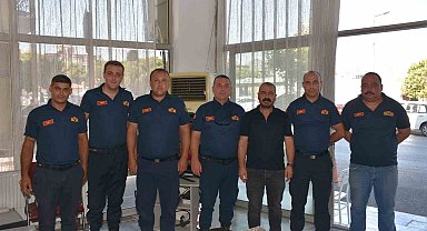 Başkan Zencirci'den ateş savaşçılarına börek ikramı