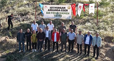 Bayburt'ta 250 fidan toprakla buluşturuldu