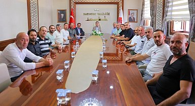 Bayburt'ta servis şoförlerine yönelik bilgilendirme toplantısı yapıldı