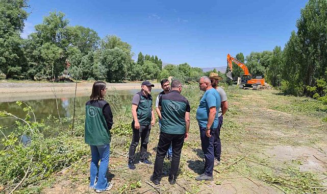 Bayburt'ta yapımı devam eden taşkın kontrol inşaatlarında incelemeler yapıldı
