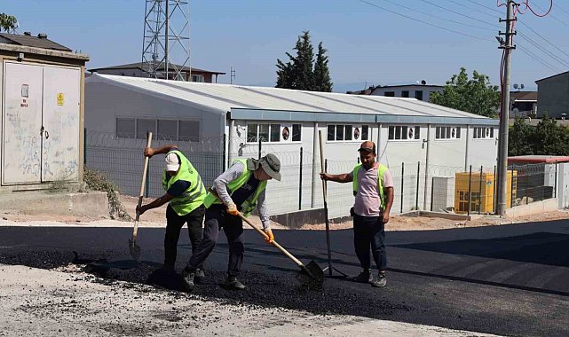 Bayraktar Caddesi'ne 600 ton binder asfalt