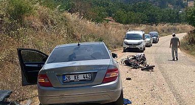 Bilecik'te plakasız motosiklet ile otomobil çarpıştı: 1 ölü, 1 yaralı