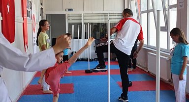 Bilecik'te yaz spor okullarında karate heyecanı sürüyor