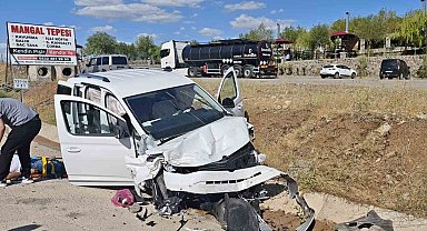 Bingöl'de trafik kazası: 3 yaralı