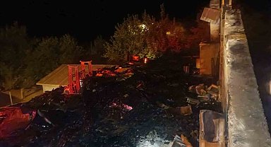 Bingöl'deki çatı yangını korkuttu