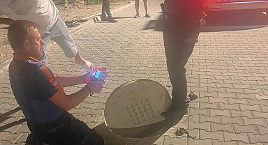 Bodrum'da kanalizasyon hattına giren iki işçi gazdan zehirlendi