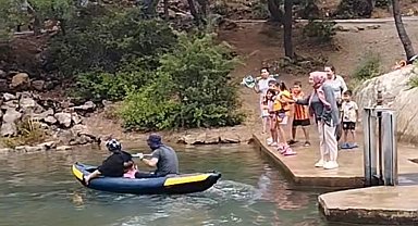 Bozkır'da rafting keyfi: Aygırdibi renkli görüntülere sahne oldu