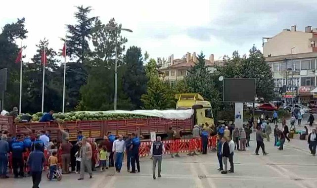 Bu da ücretsiz karpuz kuyruğu