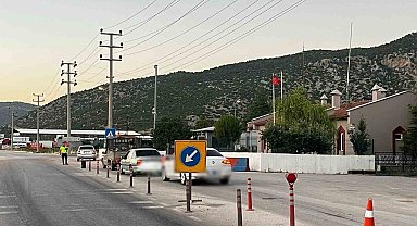 Burdur'da tarifesiz yolcu taşımacılığına yönelik denetimlerde 15 araç trafikten men edildi