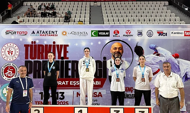 Bursa Büyükşehir Belediyesporlu karatecilerden 8 madalya
