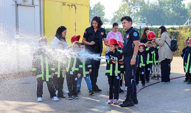 Bursa İtfaiyesi'nden 183 bin öğrenciye yangın güvenliği eğitimi