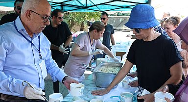 Bursa Nilüfer'de aşure bereketi