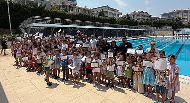 Bursa Nilüfer'de minik sporcular sertifikalandı