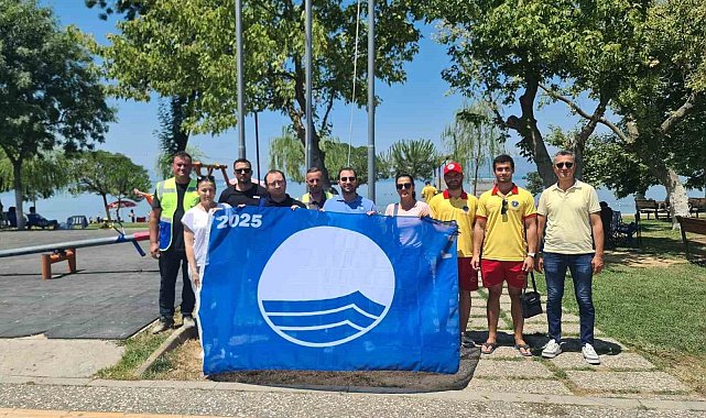 Bursa sahillerinde 'Mavi Bayrak' dalgalanıyor