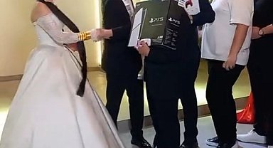 Bursa'da ilginç takı töreni